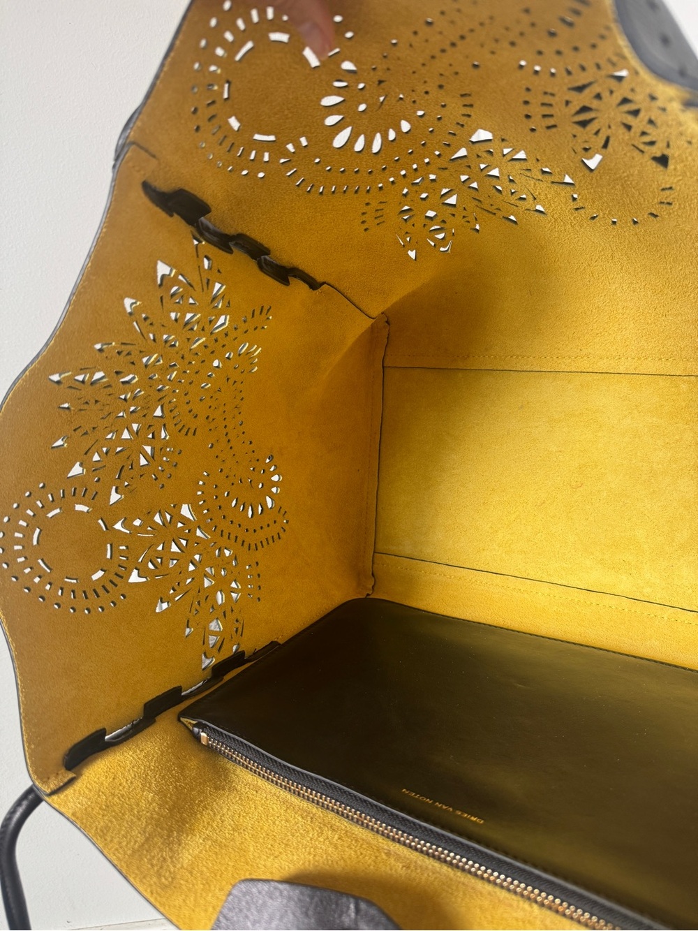 Dries Van Noten Lasercut Large Leather Tote - Picture 10 of 12